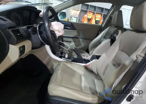 2015 Honda Accord Exl z USA, uszkodzony, nr VIN 1HGCR2F8XFA021776